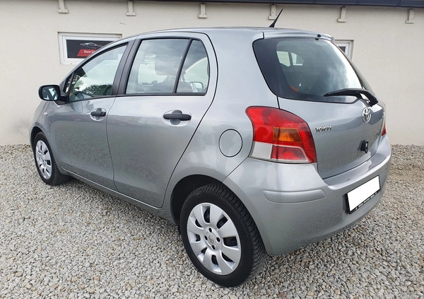 Toyota Yaris cena 24700 przebieg: 90000, rok produkcji 2009 z Wasilków małe 301